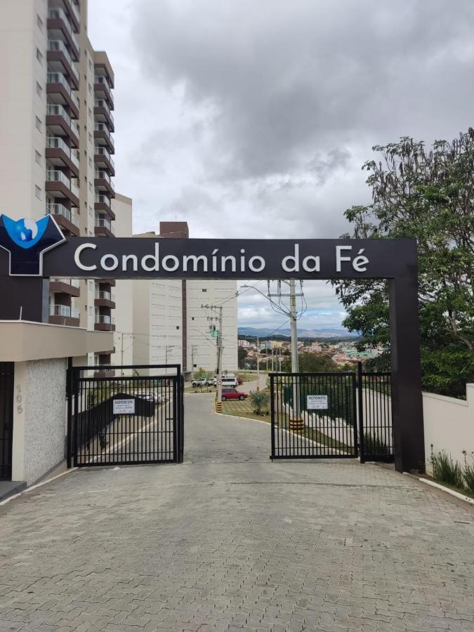 Apto A 300 Metros Da Cancao Nova. Da Fe Apartment *